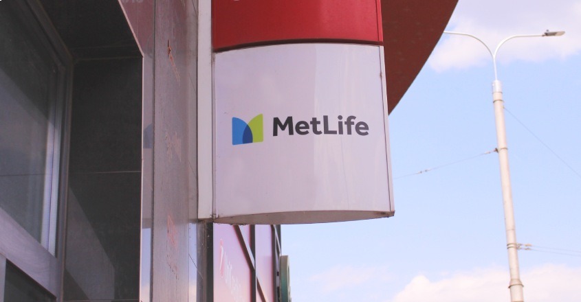 Vývěsní štít pobočky MetLife