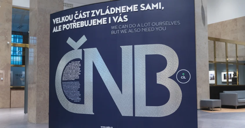 Cedule s nápisem ČNB